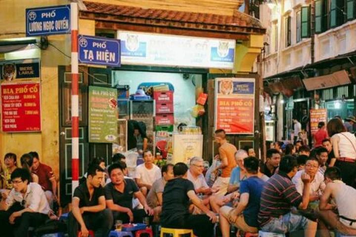 Phương Oanh diện set đồ 50 - Cảm hứng video marketing từ Hotspot Matrix