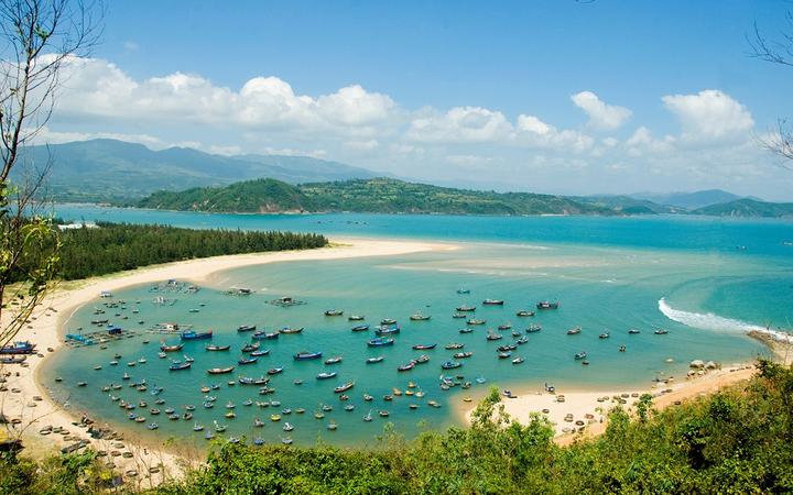 Mỹ Tâm: Họa mi tóc nâu và mối quan hệ với học trò